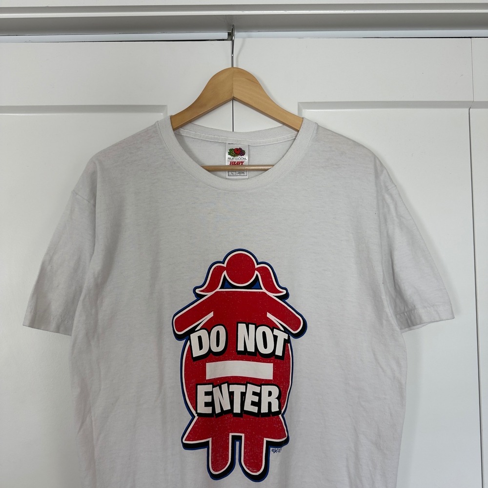 Mens Fruit of the Loom T-Shirt L White Do Not Enter Graphic Tee Vintage Jet